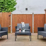 Elegant Oasis - 2 Bed - Garden - 65 Inch Tv & Netflix