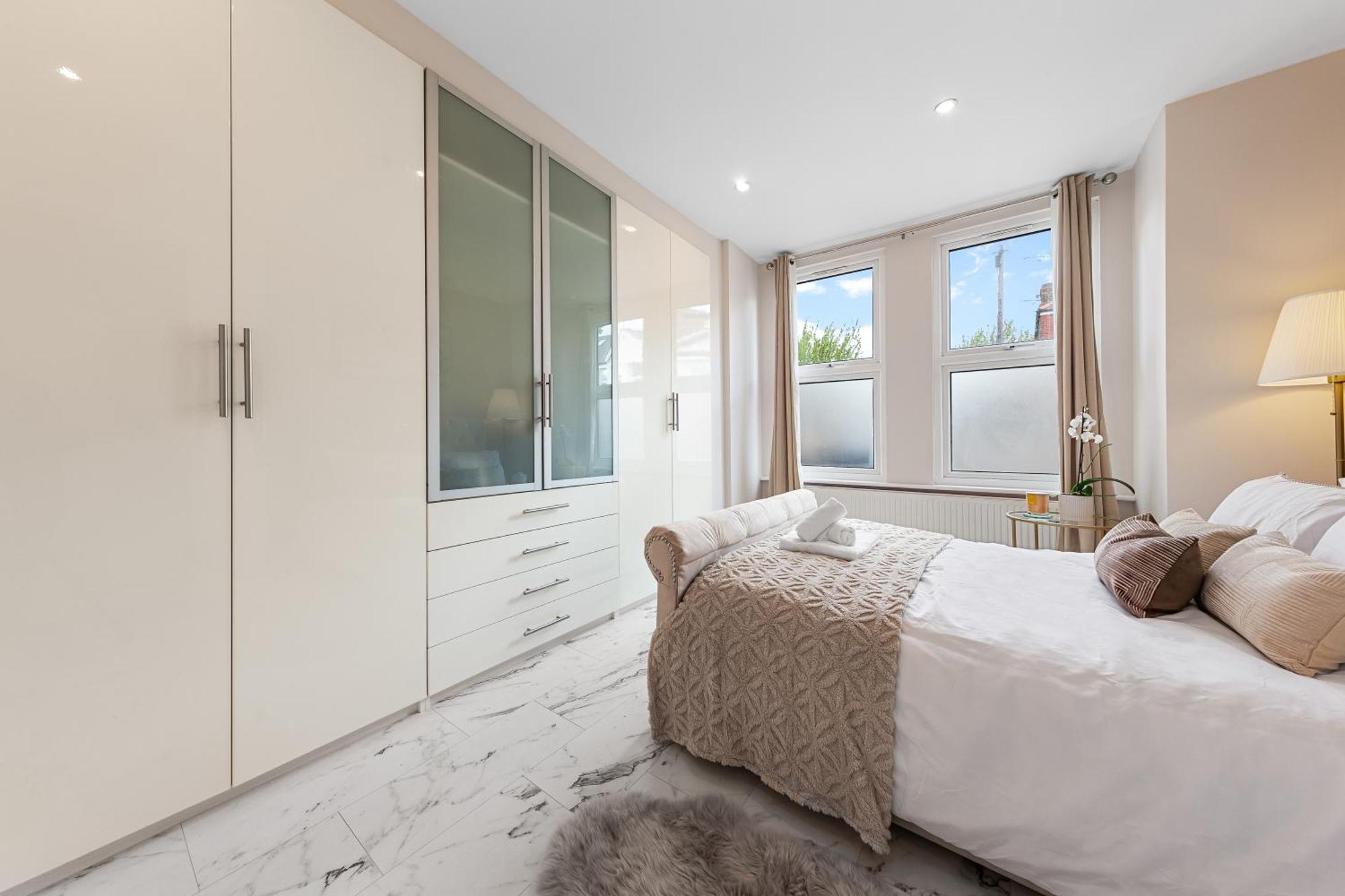 Appartamento Elegant Oasis - 2 Bed - Garden - 65 Inch Tv & Netflix Londra
