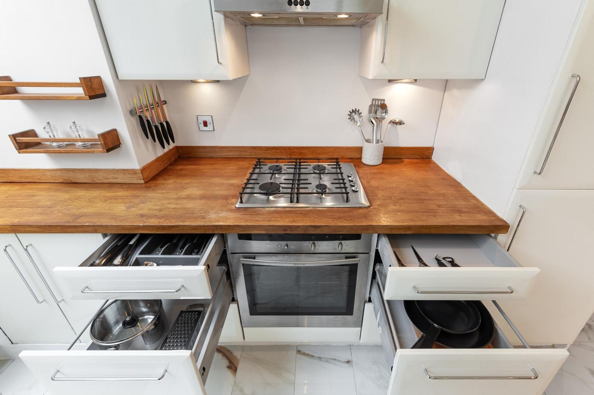 Elegant Oasis - 2 Bed - Garden - 65 Inch Tv & Netflix *