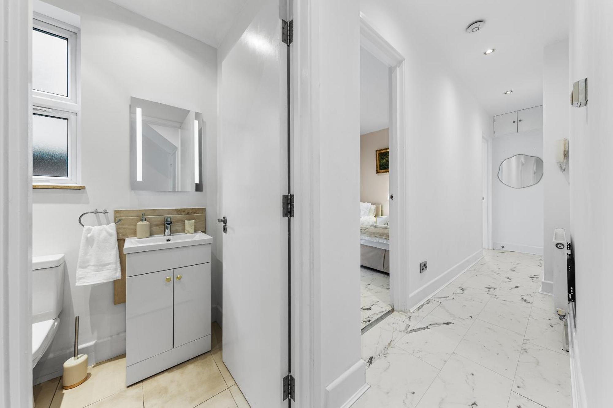 Appartamento Elegant Oasis - 2 Bed - Garden - 65 Inch Tv & Netflix *