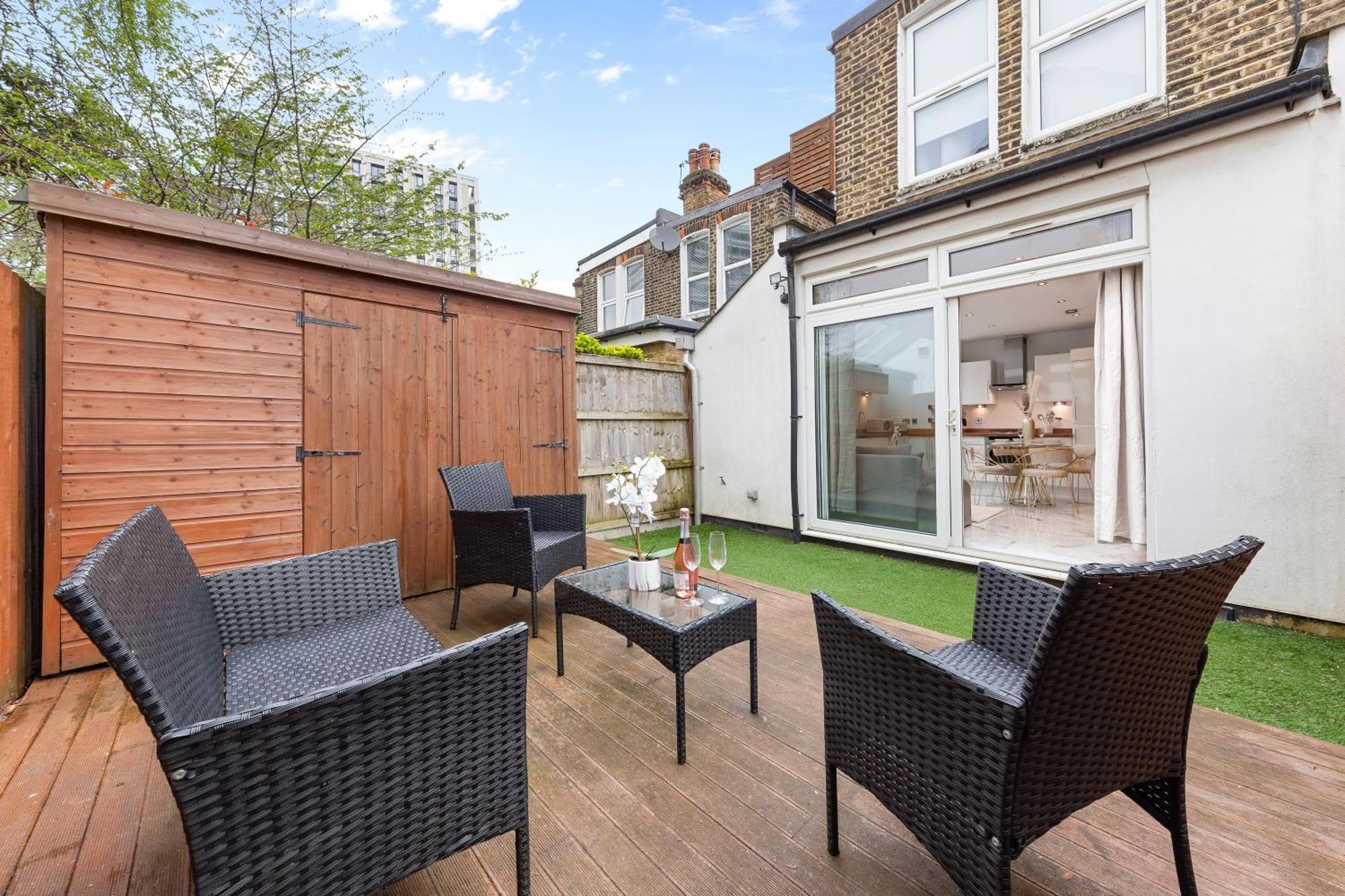 Elegant Oasis - 2 Bed - Garden - 65 Inch Tv & Netflix * London